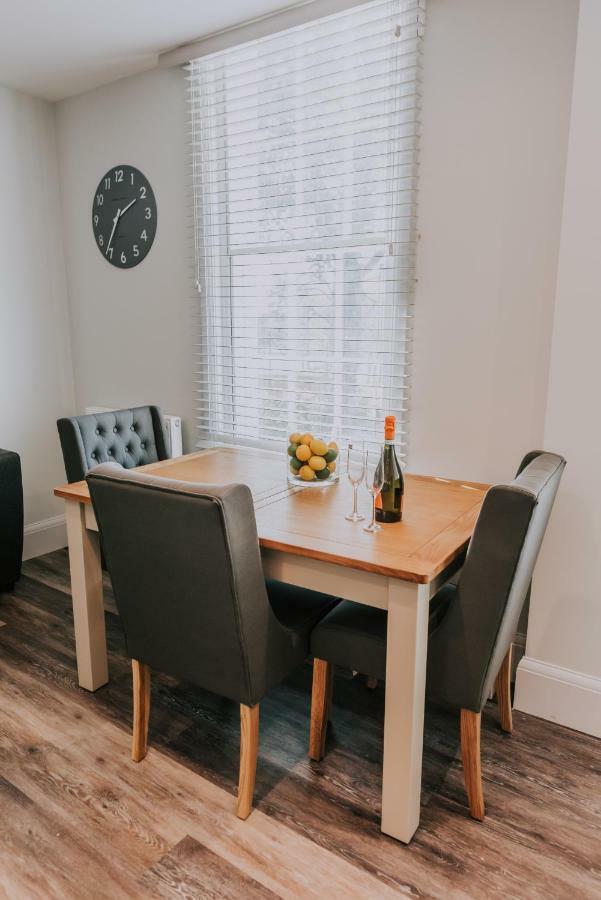 Cavendish House With Secure, Allocated Parking, 2 Mins Walk From Windsor Castle Eksteriør bilde